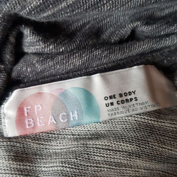 Free People Women's Charcoal Grey Cocoon Cowl Pullover Sweater - Picture 12 of 12